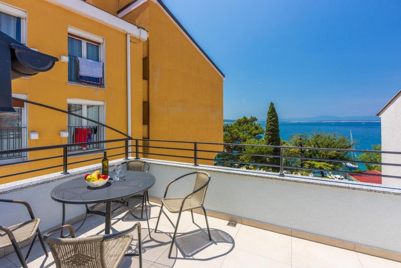 Luxury Apartments Lovorka 3 & 4***/**** Selce Extérieur photo