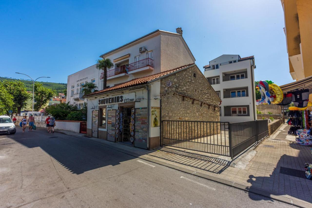 Luxury Apartments Lovorka 3 & 4***/**** Selce Extérieur photo