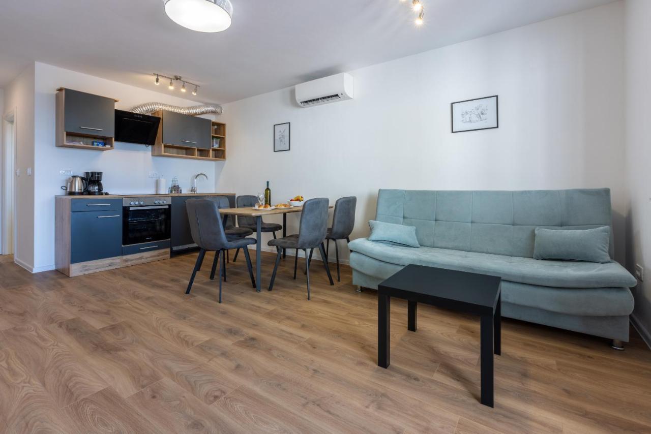 Luxury Apartments Lovorka 3 & 4***/**** Selce Extérieur photo