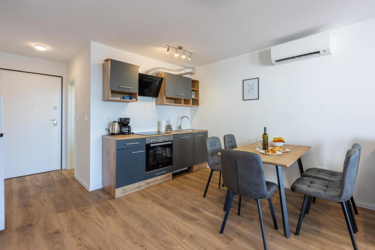 Luxury Apartments Lovorka 3 & 4***/**** Selce Extérieur photo